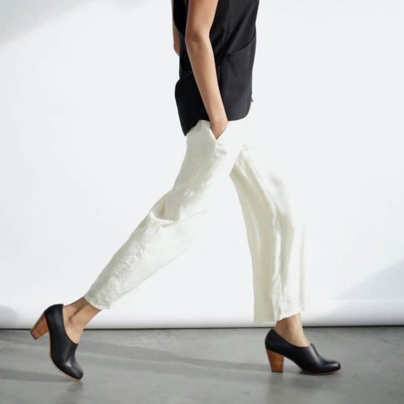 NEW Never Worn Nisolo Leather Ankle Booties - Picture 10 of 10